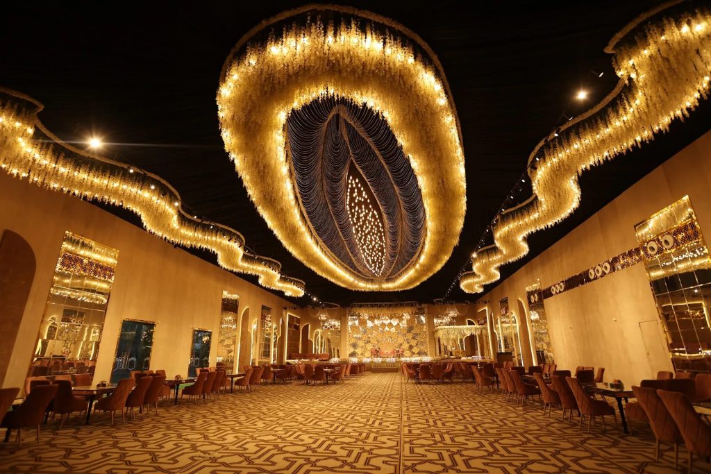Banquet hall with chandelier ceiling